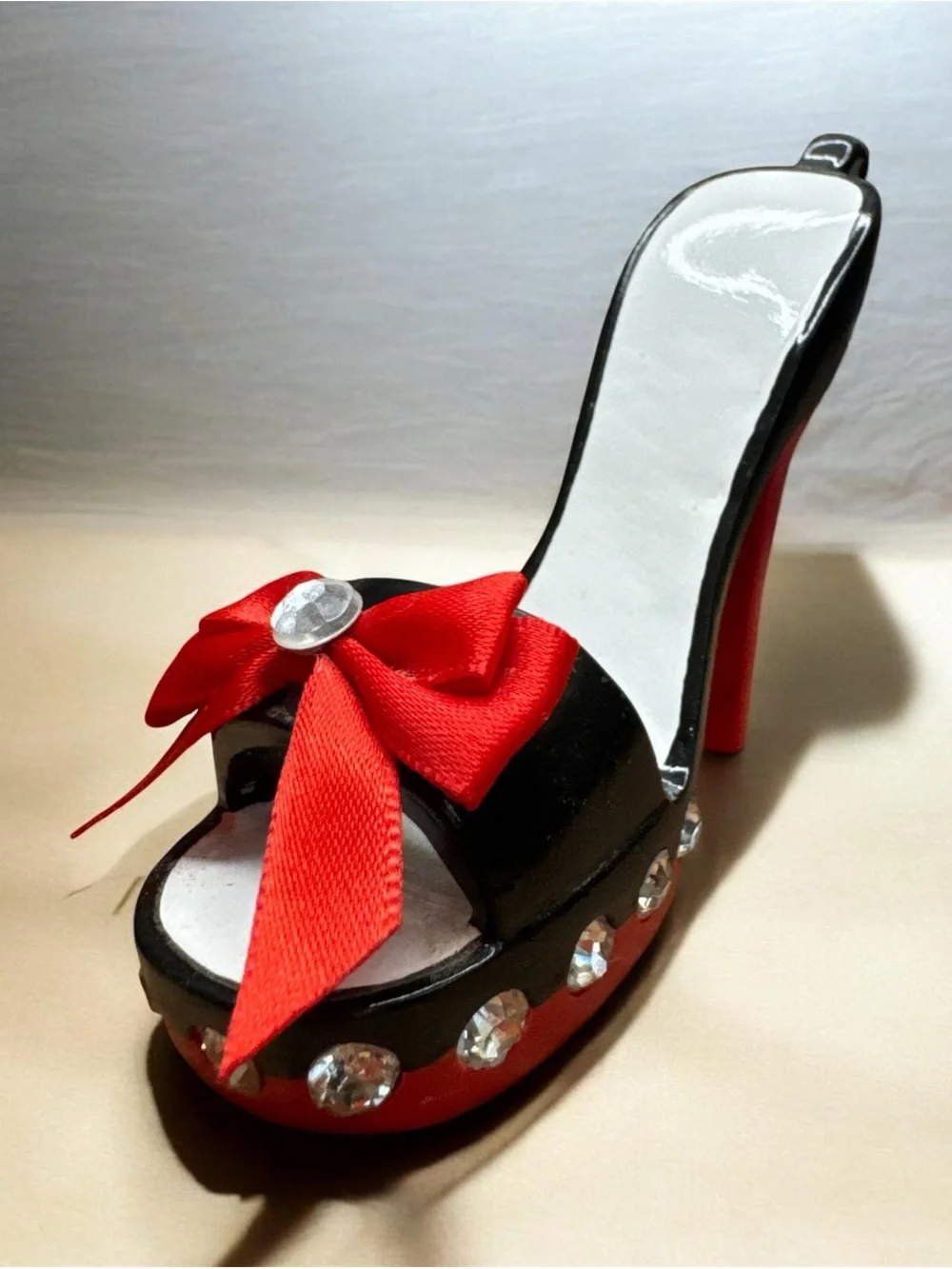 Black and Red High Heel Sandal Ornament with Decorative Bow